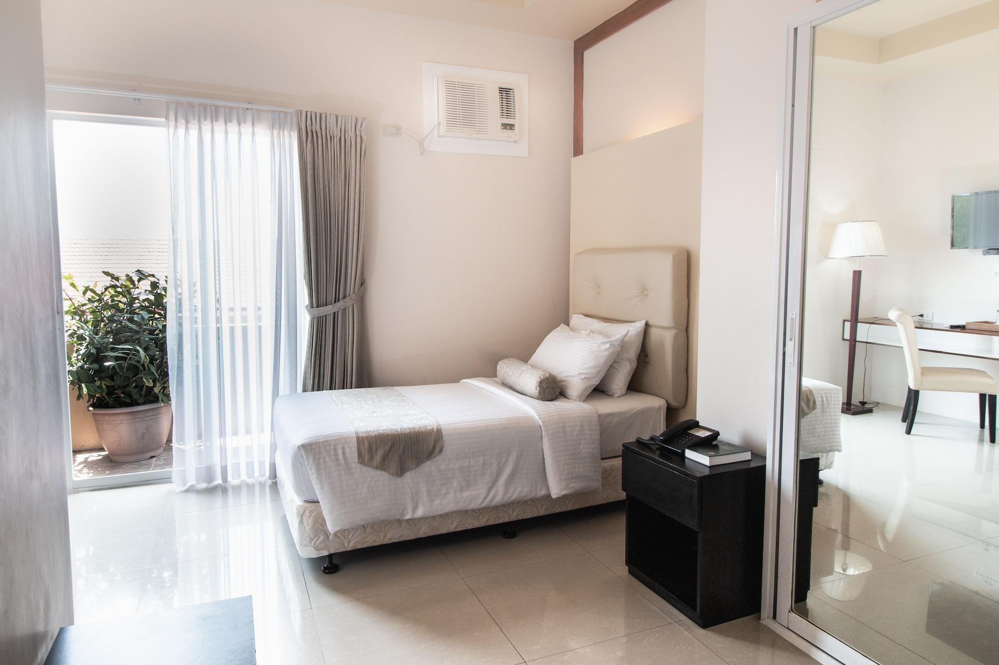 Hotel Dumaguete Dumaguete City Екстериор снимка