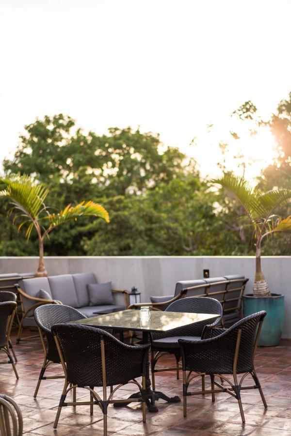 Hotel Dumaguete Dumaguete City Екстериор снимка
