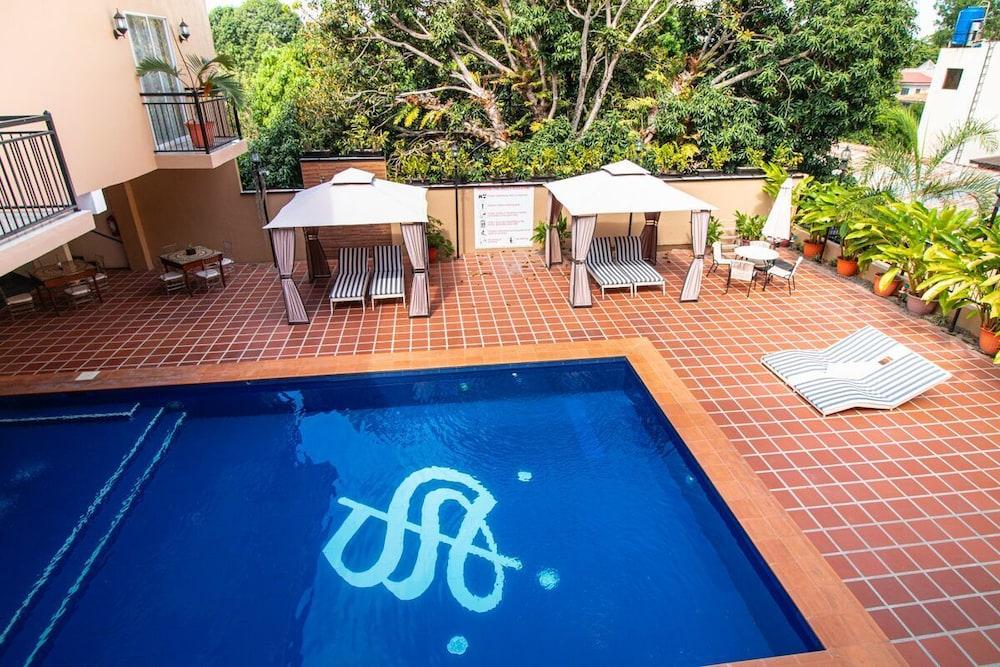 Hotel Dumaguete Dumaguete City Екстериор снимка