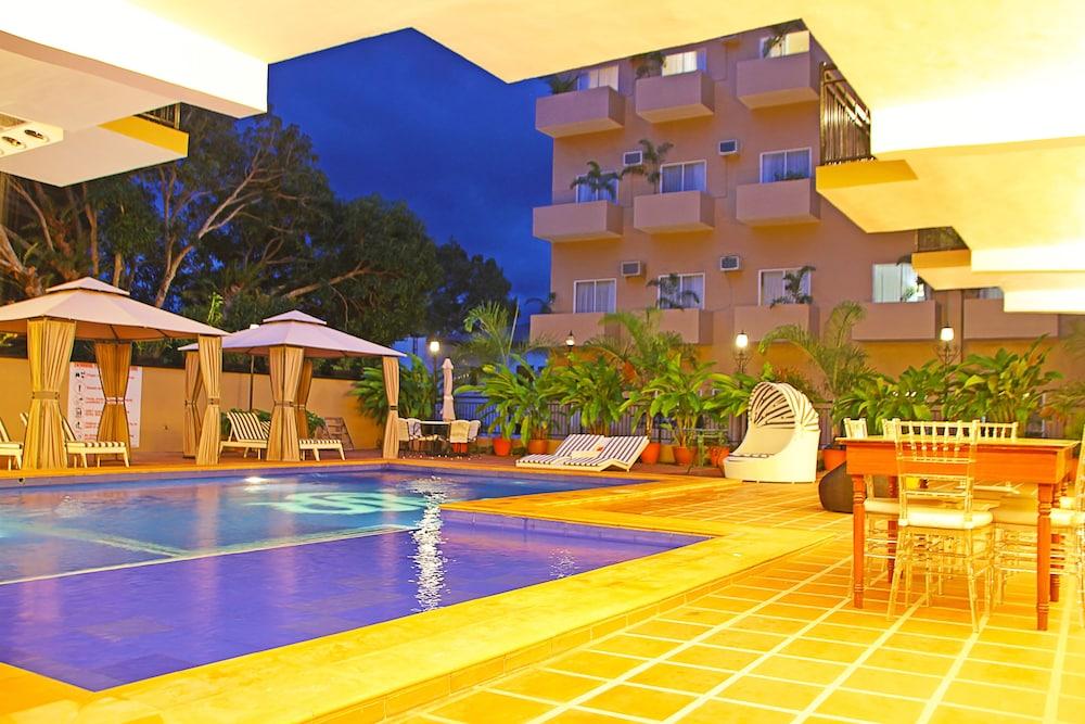 Hotel Dumaguete Dumaguete City Екстериор снимка