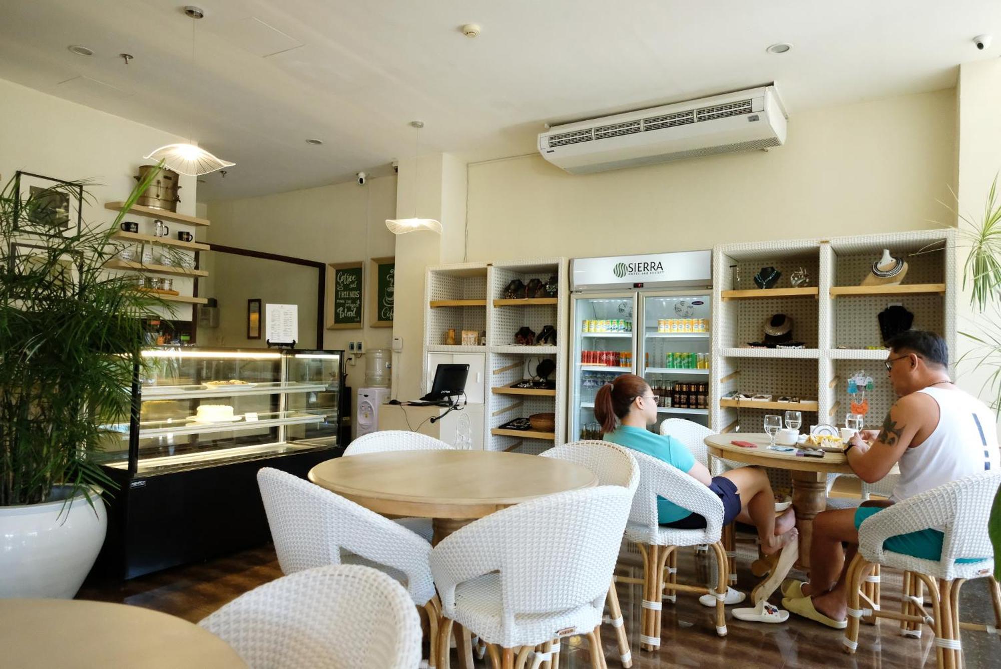 Hotel Dumaguete Dumaguete City Екстериор снимка