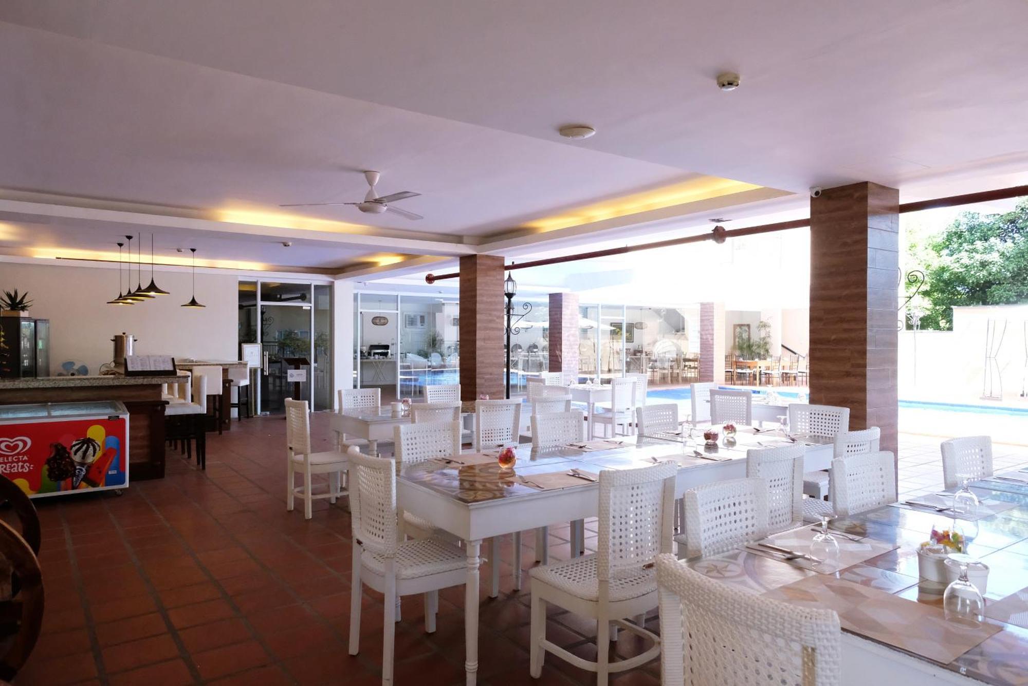 Hotel Dumaguete Dumaguete City Екстериор снимка