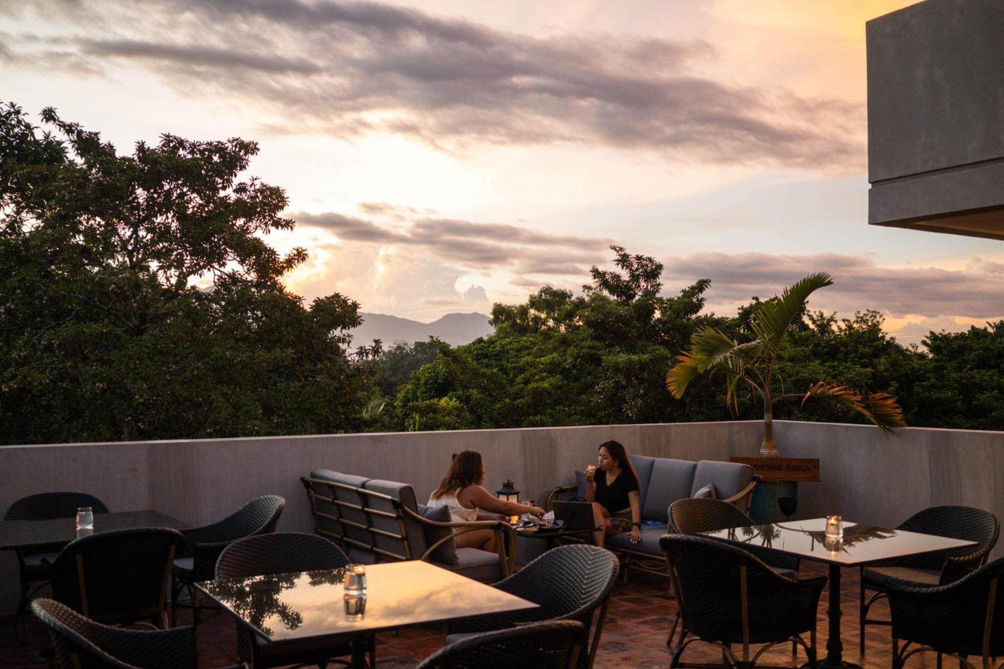 Hotel Dumaguete Dumaguete City Екстериор снимка
